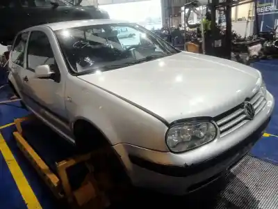 Veículo de Sucata VOLKSWAGEN GOLF IV (1J1) 2.0 do ano 2002 alimentado APK,AQY,AZG,AZJ,BEJ,BER,BHP