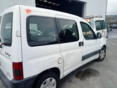 Veículo de Sucata citroen berlingo 1.9 dx familiar do ano 2011 alimentado 9hw