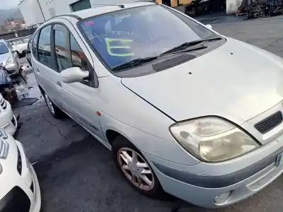 Scrapping Vehicle renault scénic i van (fa0_, ja0/1_) 1.9 (fa0j) of the year 2000 powered f8q 788,f8q 790
