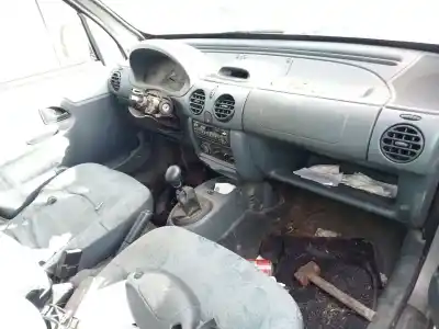 Veículo de Sucata renault kangoo (f/kc0) authentique do ano 0 alimentado 