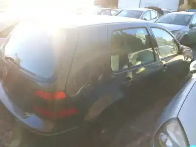 Veículo de Sucata volkswagen golf iv (1j1) 1.9 tdi do ano 2002 alimentado asv