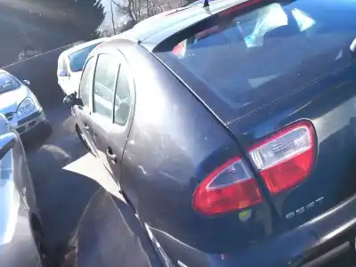 Утилизация автомобиля seat leon (1m1) 1.6 16 v года 2002 питание aus,azd,bcb