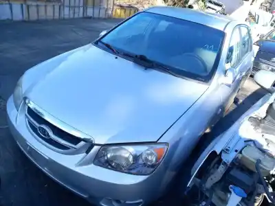 Veículo de Sucata kia cerato i fastback (ld) 1.6 crdi do ano 2007 alimentado d4fb