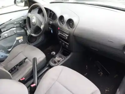 Vehicul casat seat ibiza iii (6l1) 1.4 16v al anului 2003 alimentat bby,bky