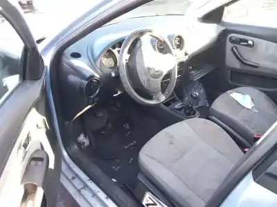 Veículo de Sucata seat ibiza iii (6l1) 2.0 do ano 1970 alimentado azl,bbx