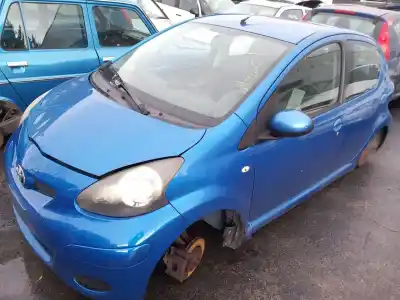 Vehicul casat toyota aygo (_b1_) 1.0 (kgb10_) al anului 2010 alimentat 1kr-fe