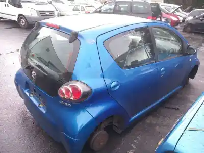 Vehicul casat toyota aygo (_b1_) 1.0 (kgb10_) al anului 2010 alimentat 1kr-fe