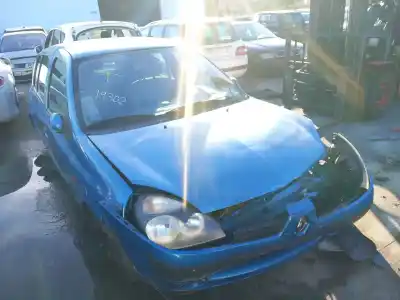 Veicolo di demolizione renault clio ii (bb_, cb_) 1.2 (bb0a, bb0f, bb10, bb1k, bb28, bb2d, bb2h, cb0a,... dell'anno 2001 alimentato d7f 710,d7f 720,d7f 722,d7f 726,d7f 744,d7f 746,d7