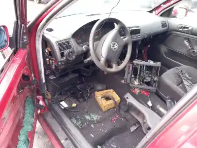 Verschrottungsfahrzeug volkswagen golf iv berlina (1j1) conceptline des jahres 2000 angetrieben agr