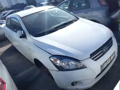 Veículo de Sucata kia pro cee'd (ed) 2.0 crdi 140 do ano 2008 alimentado d4ea