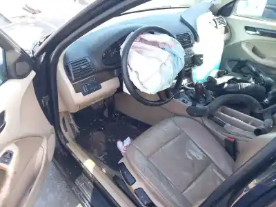 Scrapping Vehicle bmw 3 touring (e46) 320 d of the year 2001 powered m47 d20 (204d1)