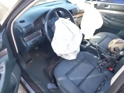 Здавання транспортного засобу audi a4 b5 (8d2) 1.8 року 2000 потужний apu