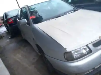 Veículo de Sucata seat cordoba vario (6k5) 1.9 sdi do ano 1998 alimentado aey