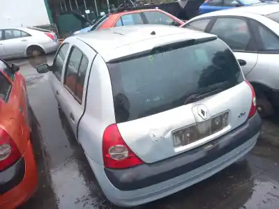 Scrapping Vehicle renault clio ii fase ii (b/cb0) authentique confort of the year 2004 powered 