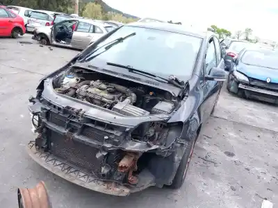 Véhicule à la ferraille vw                                                   de l'année 2007 alimenté bxe