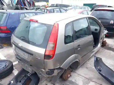 Veículo de Sucata ford fiesta (cbk) 1.4 tdci cat do ano 2003 alimentado 