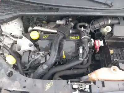 Veicolo di demolizione RENAULT CLIO III (BR0/1, CR0/1) 1.5 DCI (C/BR0G, C/BR1G) dell'anno 2010 alimentato K9K 714,K9K 768