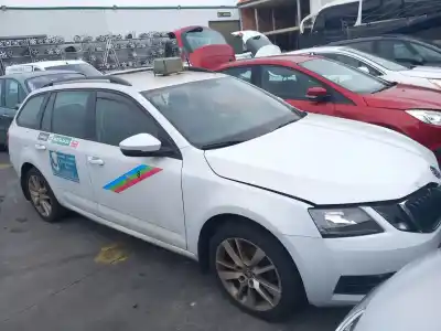 Здавання транспортного засобу skoda octavia iii combi (5e5, 5e6) 2.0 tdi року 2017 потужний ckfc,crmb,cyka,dcya,dffa