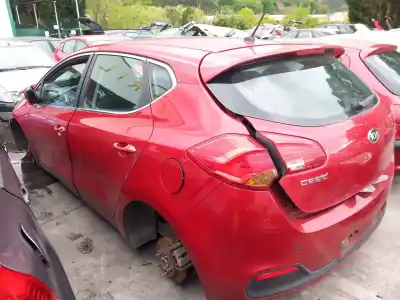 Veículo de Sucata KIA CEE'D (JD) 1.6 CRDI 128 do ano 2013 alimentado D4FB