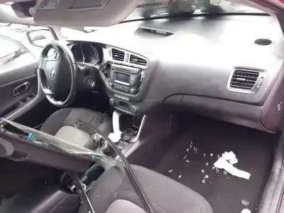 Здавання транспортного засобу kia cee'd (jd) 1.6 crdi 128 року 2013 потужний d4fb