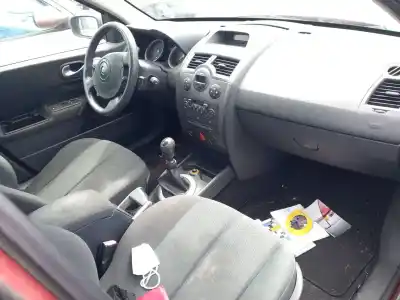 Scrapping Vehicle renault megane ii (bm0/1_, cm0/1_) 2.0 16v (bm0u, cm0u) of the year 2003 powered f4r 770