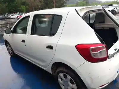 Veicolo di demolizione dacia                                              sandero ii                                                                                                                                                                                                                                                 1.2                                                                                                                                                                                                                                                        dell'anno 2013 alimentato d4f 732