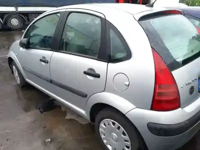 Véhicule à la ferraille citroen c3 i (fc_, fn_) 1.4 hdi de l'année 2004 alimenté 8hx (dv4td),8hz (dv4td)