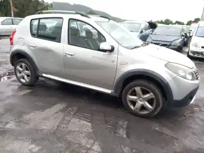 Veículo de Sucata dacia sandero ii 1.5 dci do ano 2012 alimentado k9k 612,k9k 626