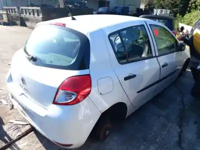 Veículo de Sucata renault clio iii (br0/1, cr0/1) 1.2 16v (br02, br0j, br11, cr02, cr0j, cr11) do ano 2009 alimentado d4f 706,d4f 740,d4f 764