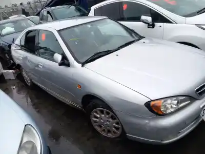 Sloopvoertuig nissan primera hatchback (p11) 2.0 td van het jaar 1999 aangedreven cd20t