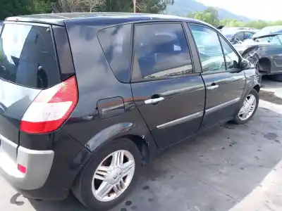 Scrapping Vehicle renault scénic ii (jm0/1_) 1.5 dci (jm0f) of the year 2003 powered k9k 722