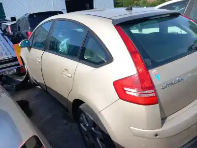 Véhicule à la ferraille citroen c4 i (lc_) 1.6 hdi de l'année 2004 alimenté 9hy (dv6ted4),9hz (dv6ted4)