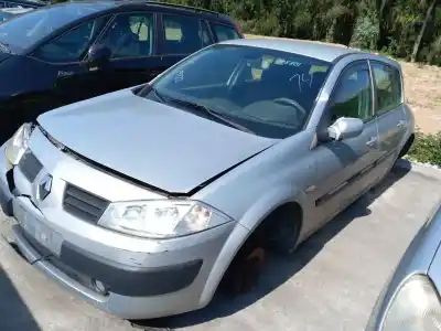 Veículo de Sucata renault megane ii (bm0/1_, cm0/1_) 1.5 dci (bm0f, bm0t, bm2b, cm0f, cm0t) do ano 2003 alimentado k9k 722
