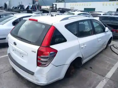 Scrapping Vehicle kia cee´d active of the year 2009 powered d4fb