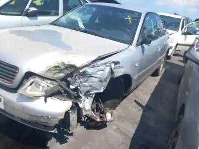 Scrapping Vehicle audi a4 b5 (8d2) 1.9 tdi of the year 2000 powered ajm