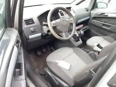 Здавання транспортного засобу opel zafira / zafira family b (a05) 1.9 cdti (m75) року 2005 потужний z19dth