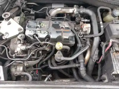 Veículo de Sucata renault laguna ii (bg0/1_) 1.9 dci (bg08, bg0g) do ano 2005 alimentado f9q 650,f9q 670,f9q 674,f9q 750