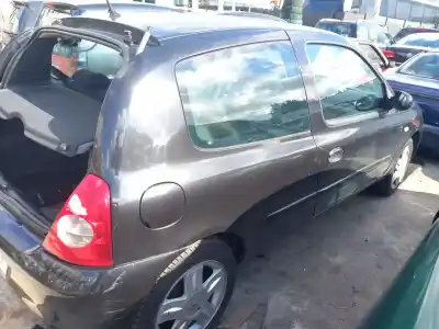 Veículo de Sucata renault clio ii (bb_, cb_) 1.5 dci (b/cb3m) do ano 2007 alimentado k9k 740