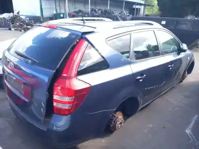 Scrapping Vehicle kia cee'd sw (ed) 1.6 crdi 90 of the year 2007 powered d4fb