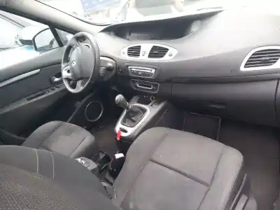 Здавання транспортного засобу RENAULT GRAND SCÉNIC III (JZ0/1_) 1.5 DCI року 2009 потужний K9K 832
