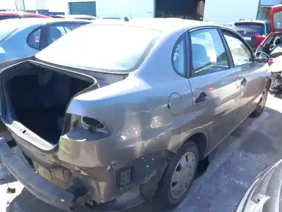 Veículo de Sucata seat cordoba (6l2) 2.0 do ano 2003 alimentado azl,bbx