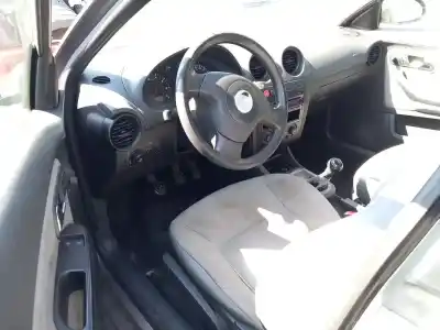 Veículo de Sucata seat cordoba (6l2) 2.0 do ano 2003 alimentado azl,bbx