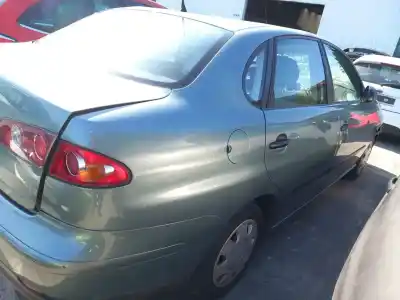 Veículo de Sucata seat cordoba (6l2) 1.9 tdi do ano 2003 alimentado atd,axr,bmt