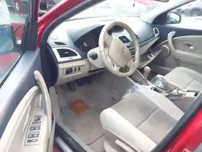 Scrapping Vehicle renault megane iii fastback (bz0/1_, b3_) 1.9 dci (bz0n, bz0j) of the year 2009 powered f9q 870,f9q 872