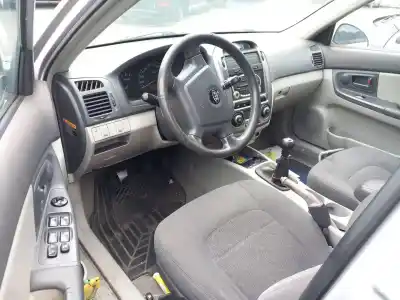 Veículo de Sucata kia cerato i fastback (ld) 2.0 crdi do ano 2004 alimentado d4ea