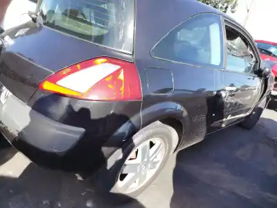 Scrapping Vehicle renault megane ii (bm0/1_, cm0/1_) 1.6 16v (bm0c, cm0c) of the year 2003 powered k4m 760