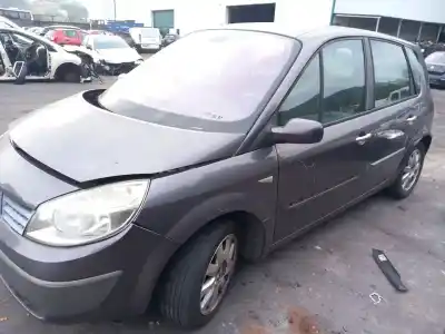 Veicolo di demolizione renault scénic ii (jm0/1_) 1.9 dci (jm0g, jm12, jm1g, jm2c) dell'anno 2004 alimentato f9q 812