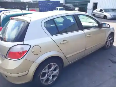Veicolo di demolizione opel astra h (a04) 1.7 cdti (l48) dell'anno 2004 alimentato z 17 dth