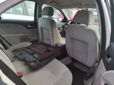 Sloopvoertuig ford mondeo iii sedán (b4y) 2.0 16v van het jaar 2002 aangedreven cjba,cjbb