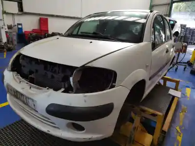 Véhicule à la ferraille citroen c3 i (fc_, fn_) 1.4 hdi de l'année 2005 alimenté 8hx (dv4td),8hz (dv4td)